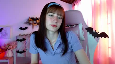 Chloe online show from 10/26/25, 04:57