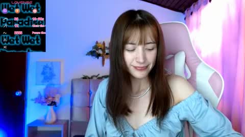 Chloe online show from 11/06/25, 08:32