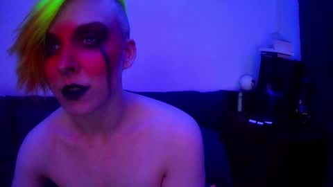Snapshot of chloekissxo chatting on 02/09/25, 03:00 Chloekissxo online show from 02/09/25, 03:00