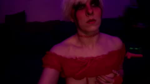 Snapshot of chloekissxo chatting on 02/07/26, 05:00 Chloekissxo online show from 02/07/26, 05:00