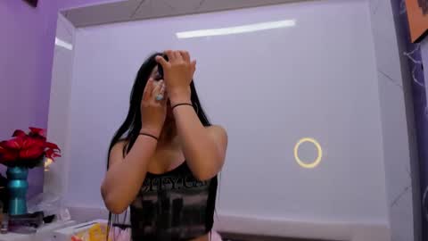 Snapshot of chloemartini_ chatting on 09/23/25, 02:47 ChloeSignup For Free Join my Fan Club online show from 09/23/25, 02:47