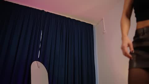 Snapshot of chloemin_ chatting on 11/06/25, 07:09 chloemin_ online show from 11/06/25, 07:09