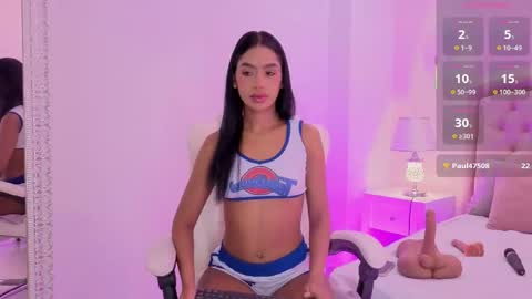 C H L O E  M O O N online show from 06/02/26, 11:45