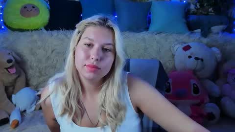 ChloeRicci online show from 09/08/25, 03:00