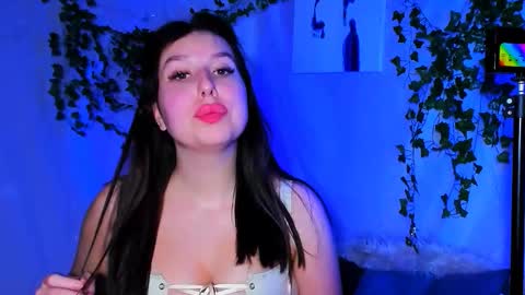 Snapshot of chloericci chatting on 12/05/25, 01:20 ChloeRicci online show from 12/05/25, 01:20