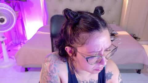 Chloe rosse online show from 05/21/26, 01:34