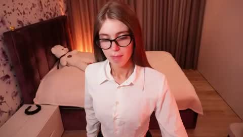 Chloe online show from 07/09/26, 07:29