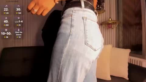 CHLOE  online show from 12/07/24, 06:37