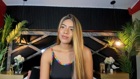 CHLOE  online show from 03/11/25, 09:04