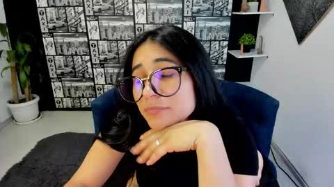 ChloeTurner  online show from 12/02/25, 07:09