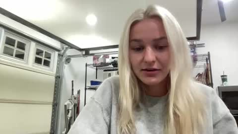 Snapshot of chloexbabe chatting on 01/14/26, 06:30 Chloe Babe online show from 01/14/26, 06:30
