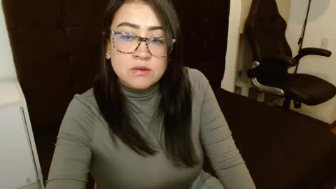 chlomills online show from 01/15/25, 11:30