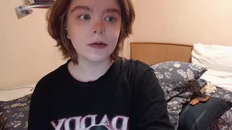 Snapshot of chmiri chatting on 11/09/25, 12:36 chmiri online show from 11/09/25, 12:36