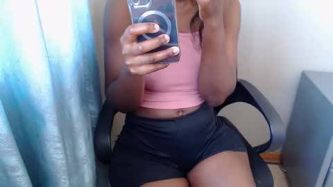 Snapshot of choccoa chatting on 09/17/25, 06:26 Daisy online show from 09/17/25, 06:26