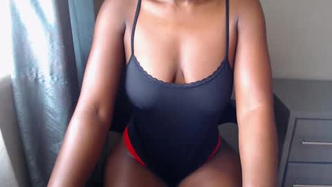 Snapshot of choccoa chatting on 11/24/25, 09:09 Daisy online show from 11/24/25, 09:09