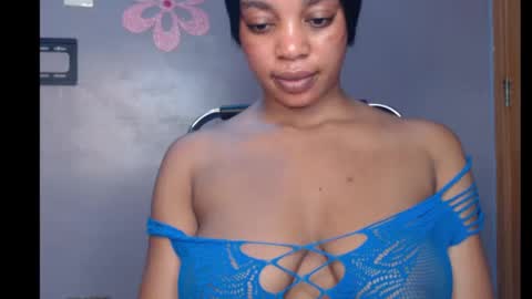 ESTHER online show from 02/06/25, 05:40