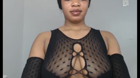 ESTHER online show from 10/06/25, 06:55