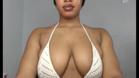 ESTHER online show from 10/11/25, 07:40