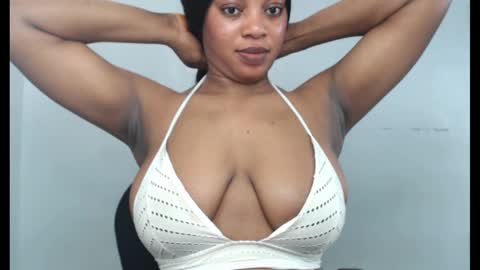 ESTHER online show from 10/16/25, 07:31