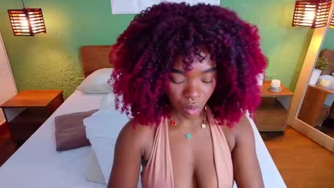 Camila Love online show from 09/11/25, 01:22