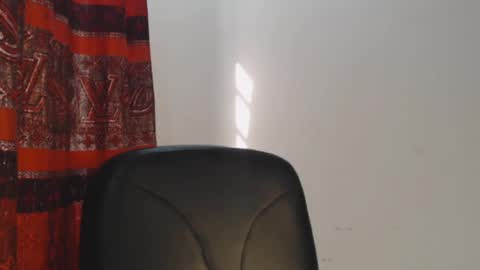 choco_petitqueen online show from 12/20/24, 09:00