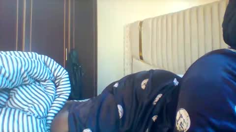 chocobabe002 online show from 09/16/25, 04:46