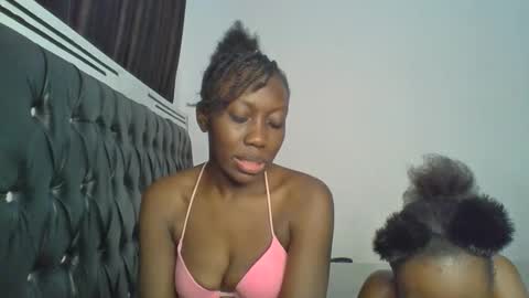 chocobear22 online show from 11/21/25, 11:42