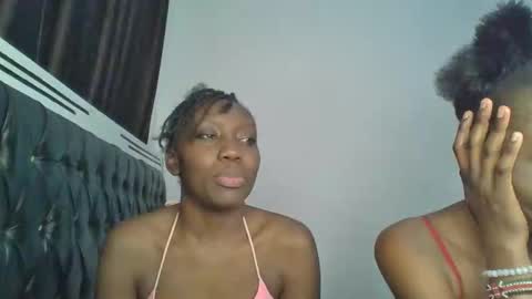 chocobear22 online show from 11/22/25, 12:20