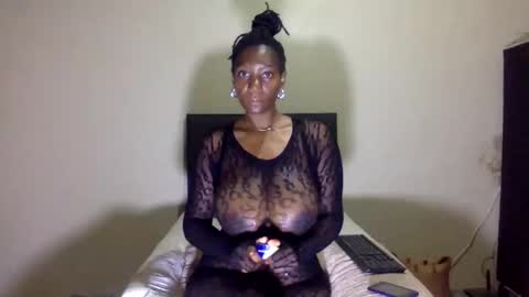 Snapshot of chocolate808 chatting on 11/02/25, 02:25 Exotic Chocolate online show from 11/02/25, 02:25