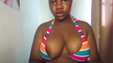 chocolateassgirl61 online show from 03/13/26, 08:21
