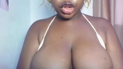 chocolateassgirl61 online show from 03/27/26, 12:38