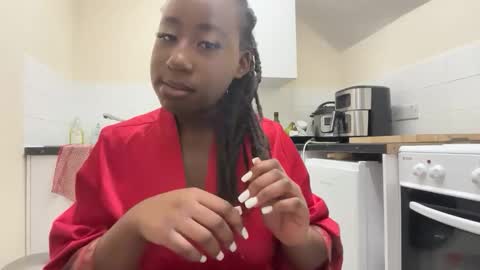 chocolatebunnycakez online show from 02/05/26, 02:05