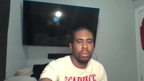 Snapshot of chocolatedolla chatting on 02/06/25, 12:43 chocolatedolla online show from 02/06/25, 12:43