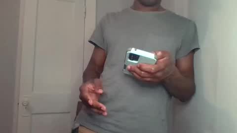 Snapshot of chocolatedolla chatting on 02/21/25, 10:59 chocolatedolla online show from 02/21/25, 10:59