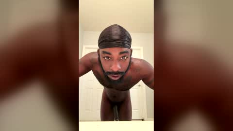 Snapshot of chocolatethundaxxx chatting on 04/15/26, 12:06 chocolatethundaxxx online show from 04/15/26, 12:06