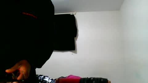 Snapshot of chocolatinhermoso chatting on 01/04/25, 12:27 Chocolatinhermoso online show from 01/04/25, 12:27