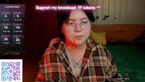 Snapshot of choe_bliss chatting on 10/18/25, 02:58 choe_bliss online show from 10/18/25, 02:58