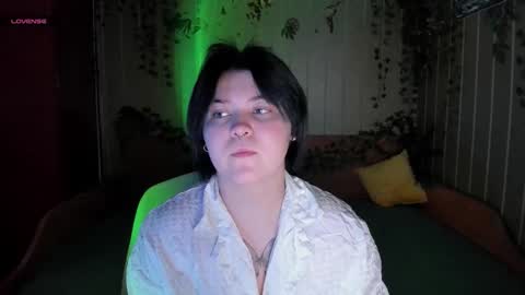 Snapshot of choe_bliss chatting on 10/21/25, 02:45 choe_bliss online show from 10/21/25, 02:45