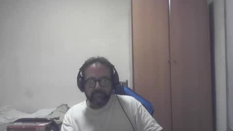 Snapshot of chokmak chatting on 10/10/25, 02:21 chokmak online show from 10/10/25, 02:21