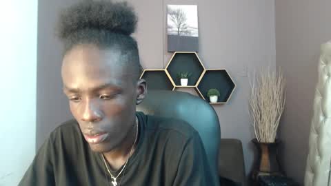 Chombo online show from 12/15/24, 06:04
