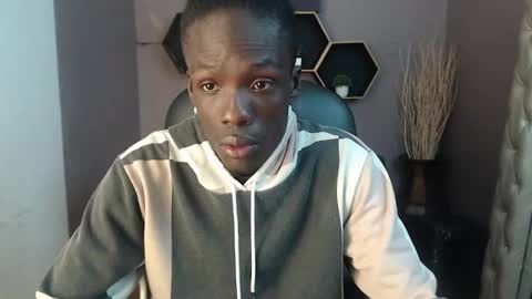 Chombo online show from 12/23/24, 06:48