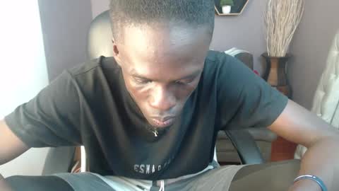 Chombo online show from 02/05/25, 11:17