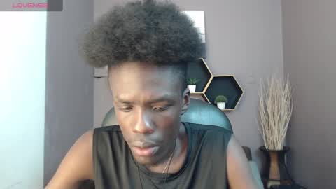 Chombo online show from 02/28/25, 07:03