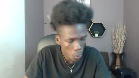 Chombo online show from 03/04/25, 07:22