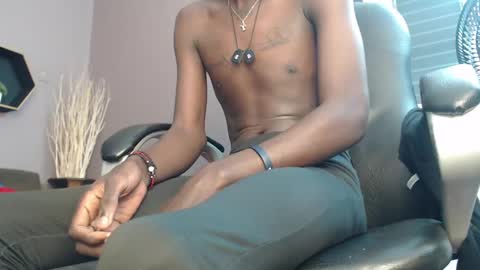 Chombo online show from 03/05/25, 01:31