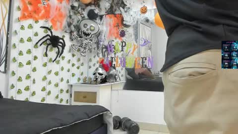 Snapshot of choreythaiylor chatting on 10/30/25, 02:29 Chorey Thaylor online show from 10/30/25, 02:29