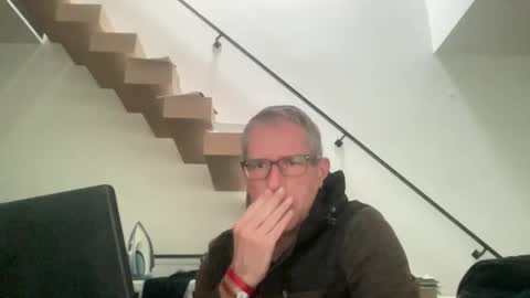 choupipat1 online show from 10/20/25, 07:20