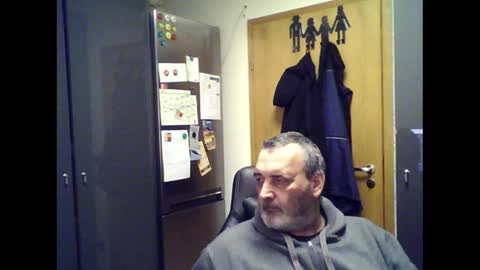 Chris online show from 02/06/25, 06:56