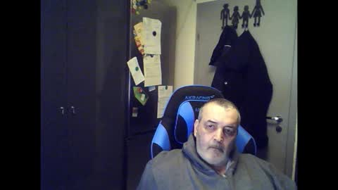 Snapshot of chris250268 chatting on 03/05/26, 06:59 Chris online show from 03/05/26, 06:59