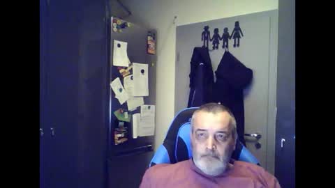 Chris online show from 07/12/26, 01:07